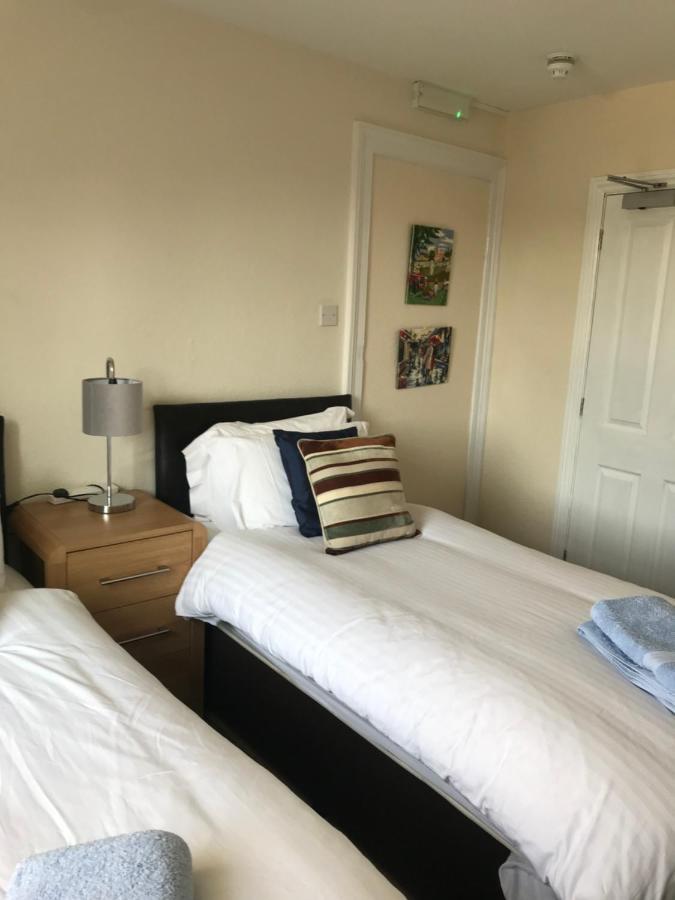 No 52 Bed And Breakfast Helston Bagian luar foto