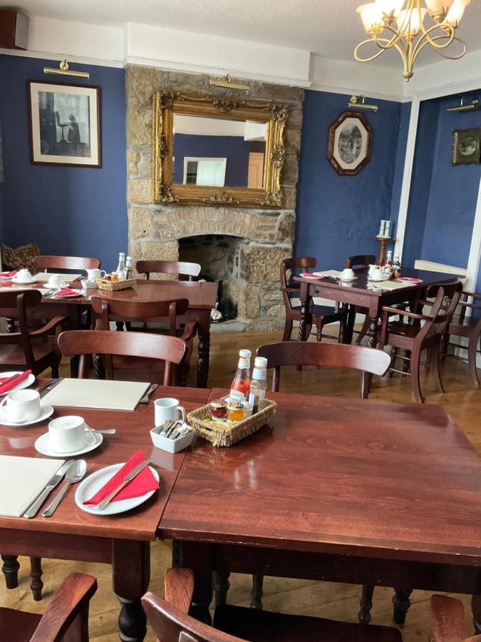 No 52 Bed And Breakfast Helston Bagian luar foto